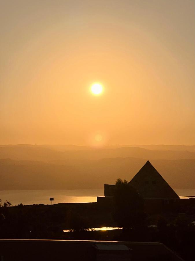 Deadsea Octagon Hotel Мадаба Екстериор снимка