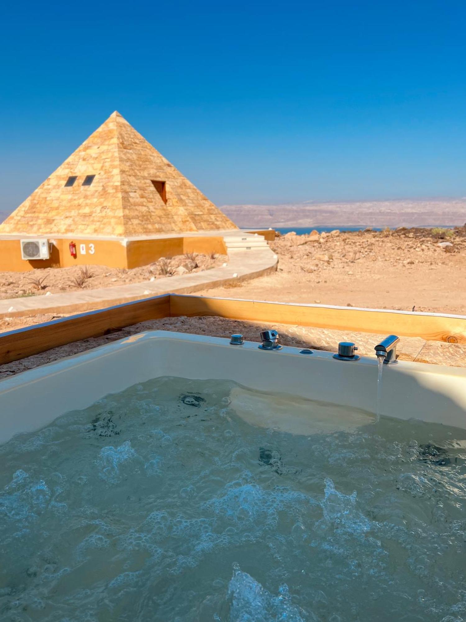 Deadsea Octagon Hotel Мадаба Екстериор снимка